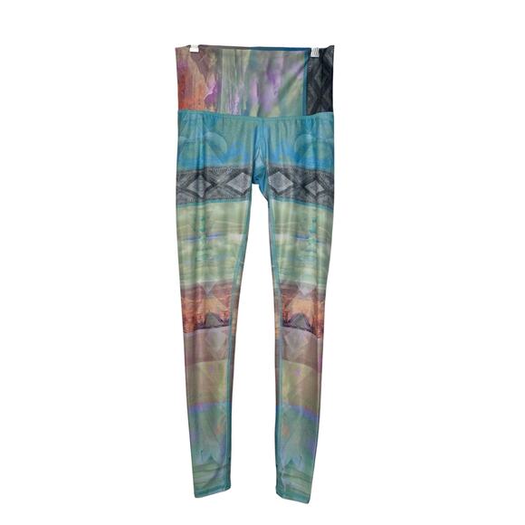 Teeki Tarot Magic Hot Pant Yoga Feathers Size XS - Picture 1 of 4